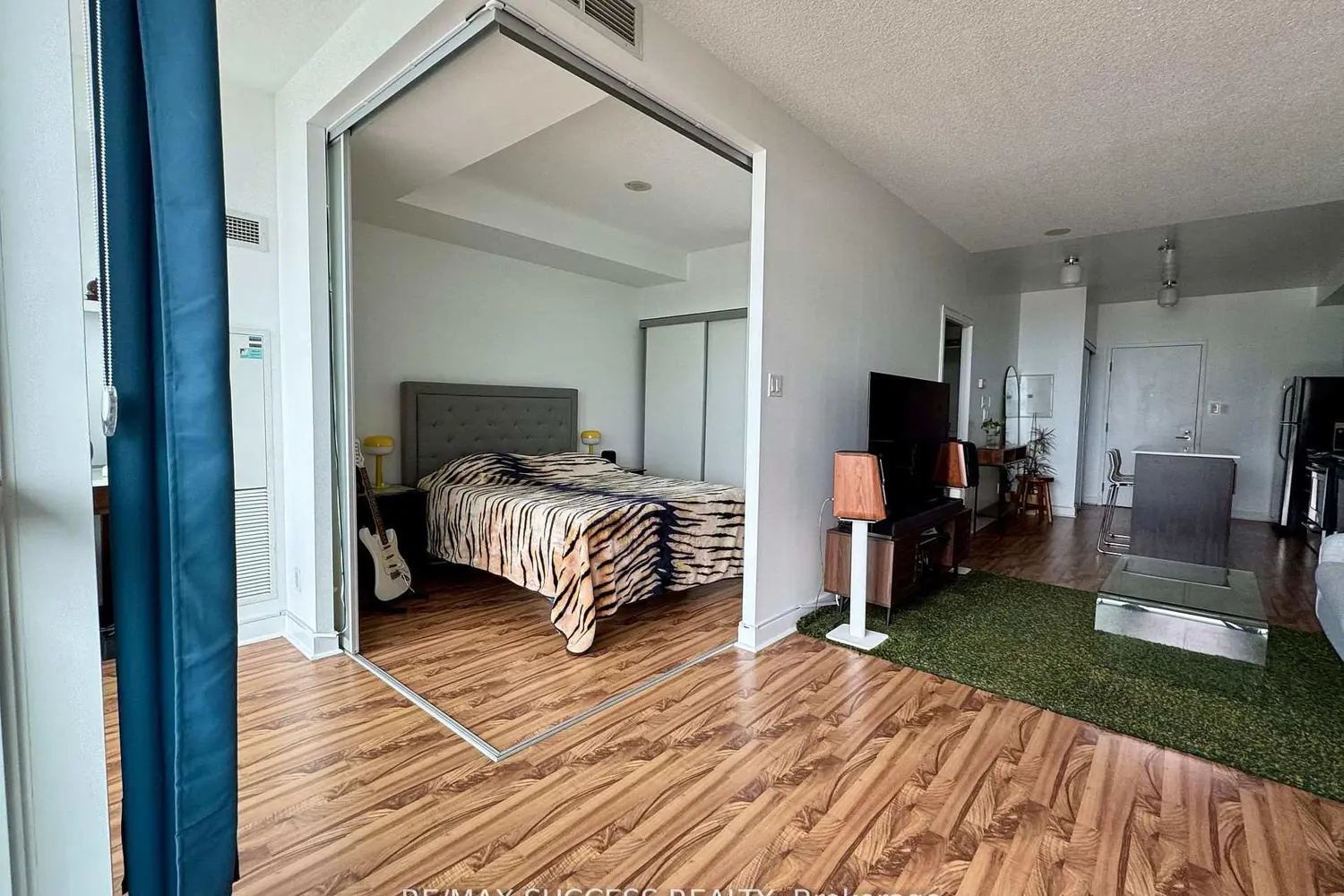 1171 Queen Street 1605