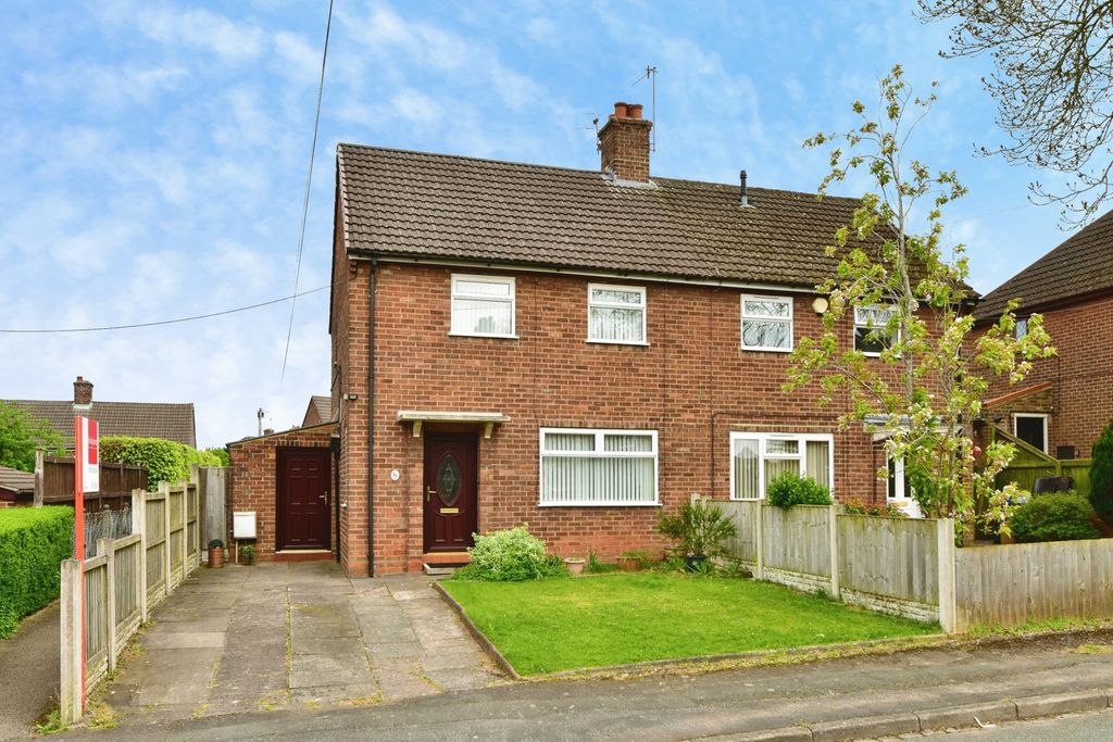 2 bed semi-detached house for saleRydal Way, Newcastle, Staffordshire ST5