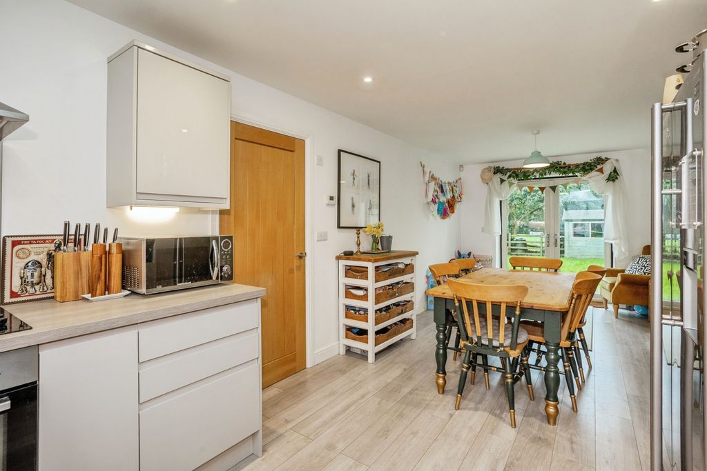3 bed terraced house for saleThe Paddock, Melton Mowbray LE14 photo 3