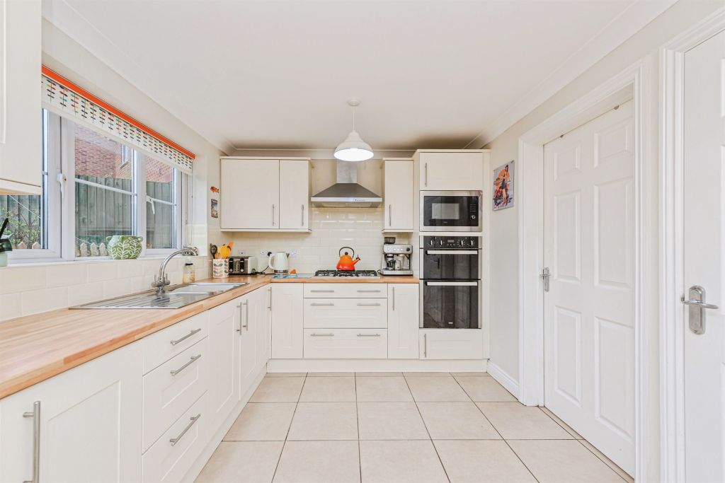 Additional image 6 of 4 bed detached house for saleDumolos Lane, Glascote, Tamworth B77