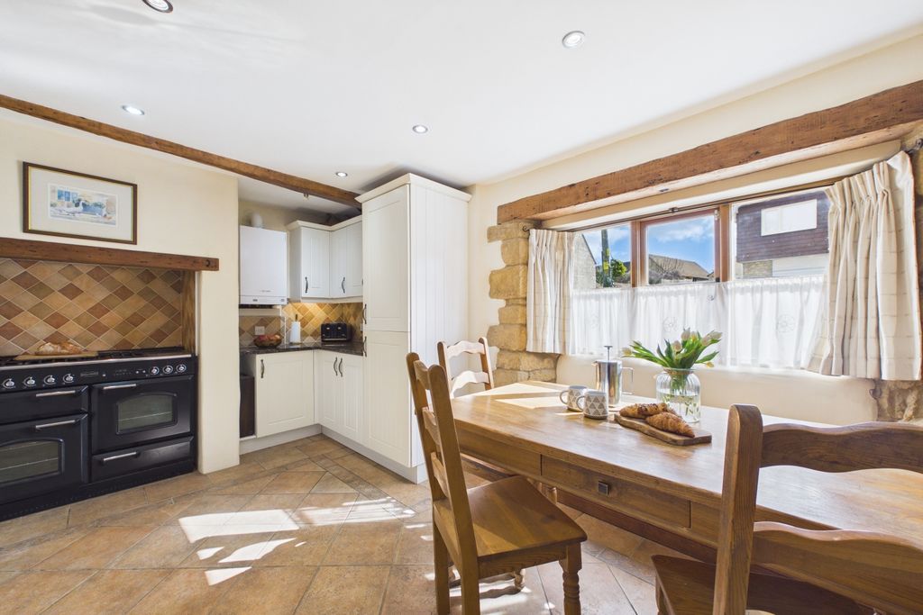 Additional image 2 of 3 bed cottage for saleMain Street, Belmesthorpe, Stamford, Lincolnshire PE9