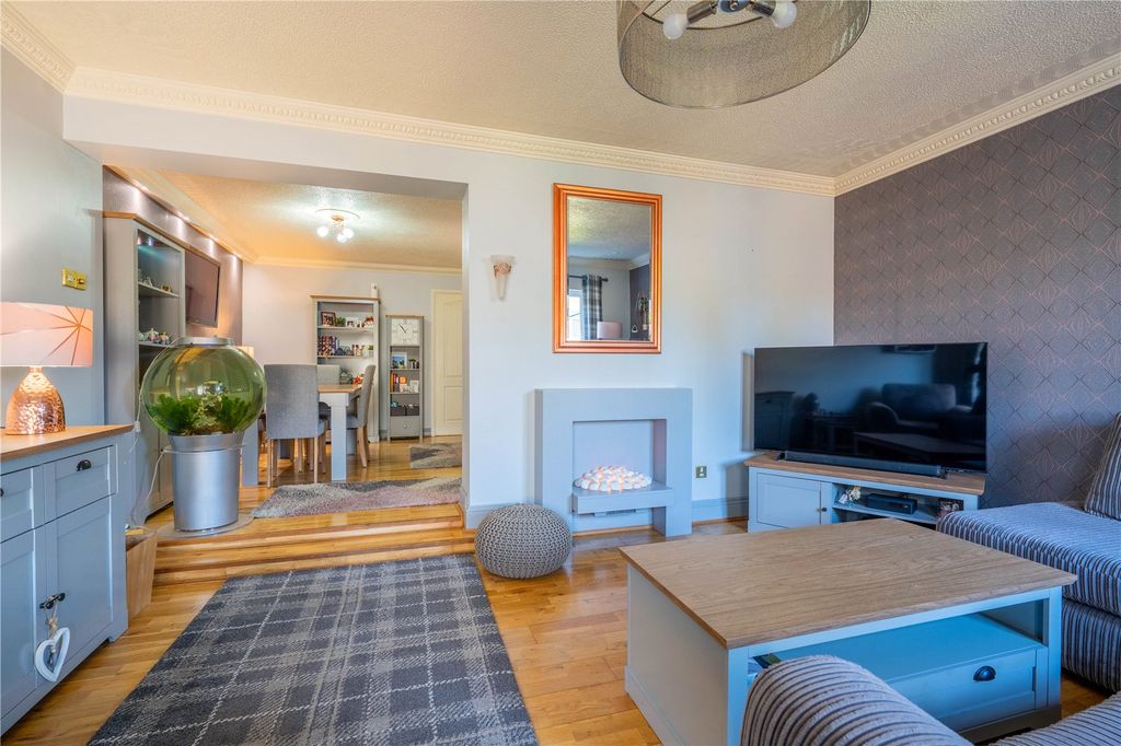 Additional image 4 of 3 bed semi-detached house for saleGoldsborough, Wilnecote, Tamworth, Staffordshire B77