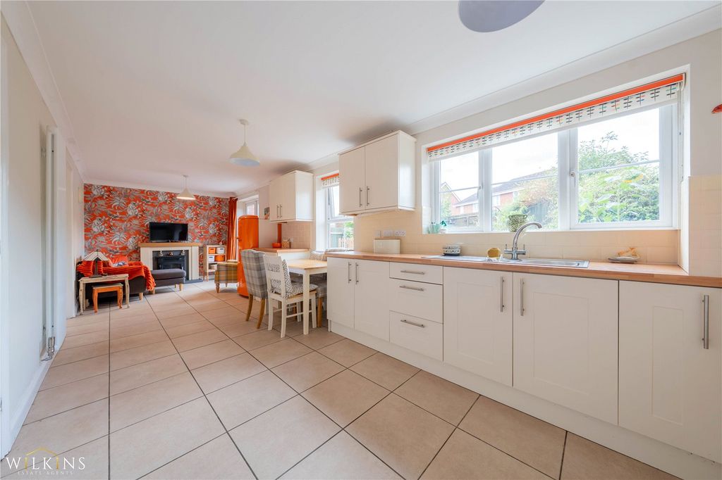 Additional image 5 of 4 bed detached house for saleDumolos Lane, Glascote, Tamworth, Staffordshire B77