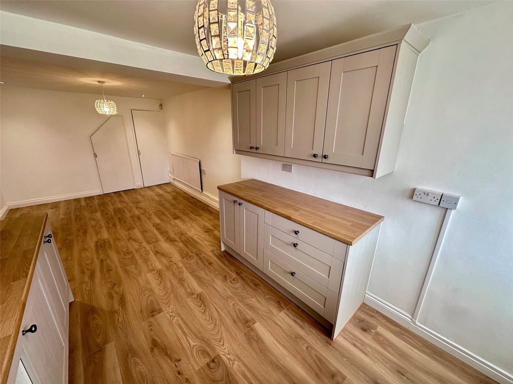 Additional image 6 of 3 bed semi-detached house for saleOxley Close, Shepshed, Loughborough, Leicestershire LE12