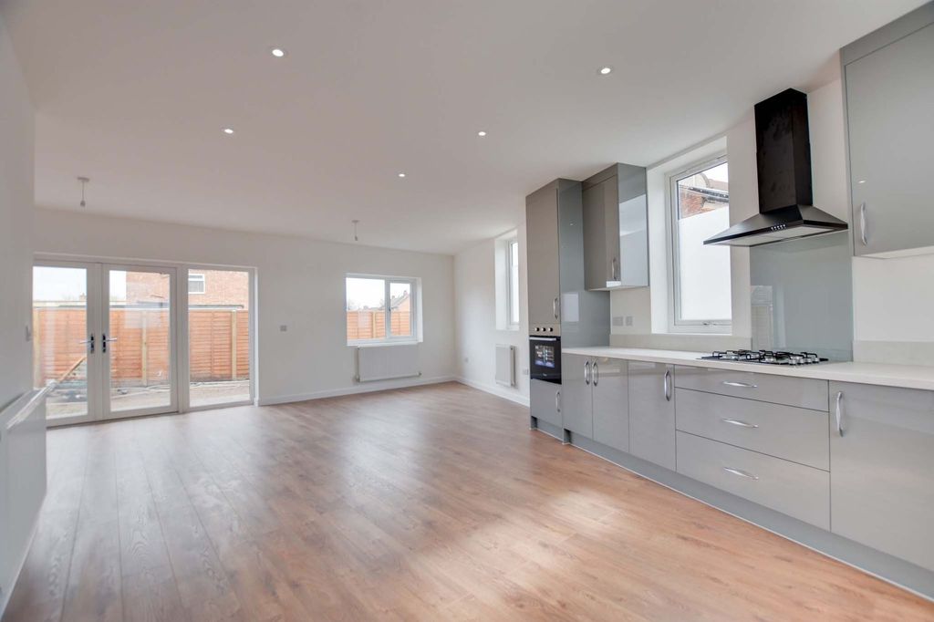Additional image 6 of 4 bed end terrace house for saleGipsy Lane, Leicester LE4