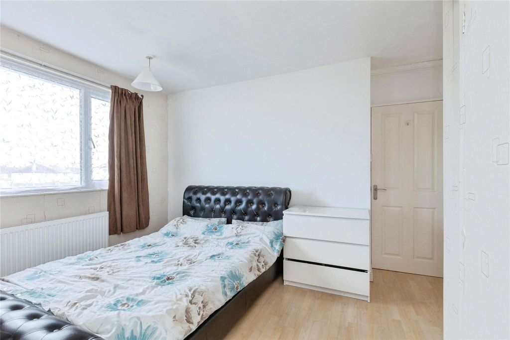 Additional image 8 of 3 bed semi-detached house for saleHackett Road, New Parks, Leicester LE3