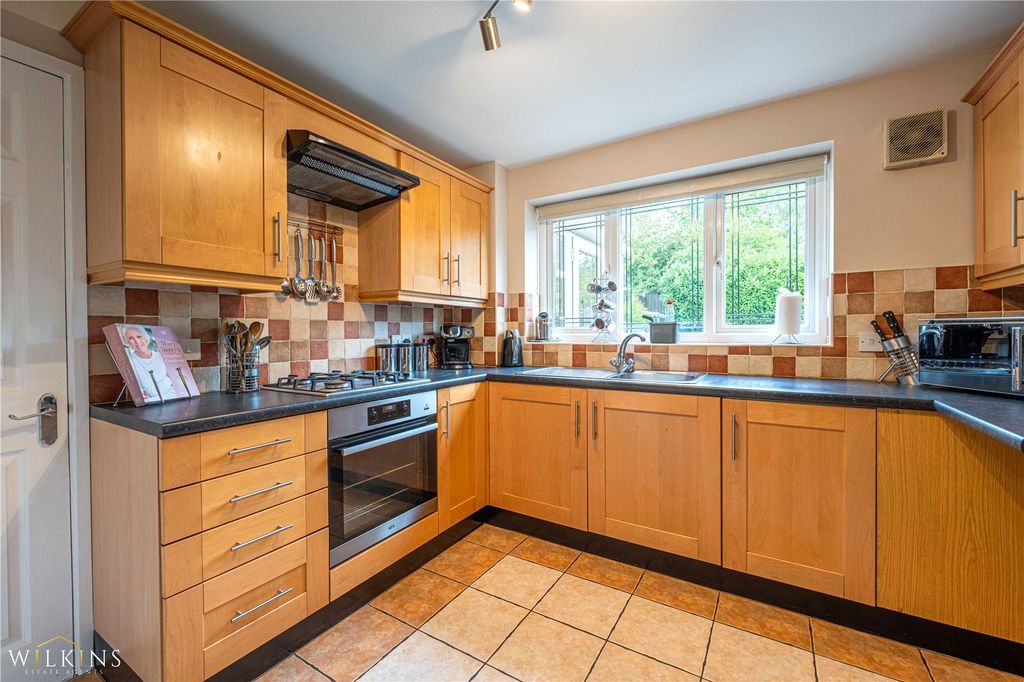 Additional image 8 of 4 bed detached house for saleLakeland Drive, Wilnecote, Tamworth, Staffordshire B77