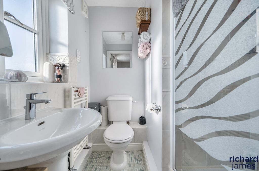 Additional image 6 of 4 bed detached house for saleSkew Bridge Close, Royal Wootton Bassett SN4
