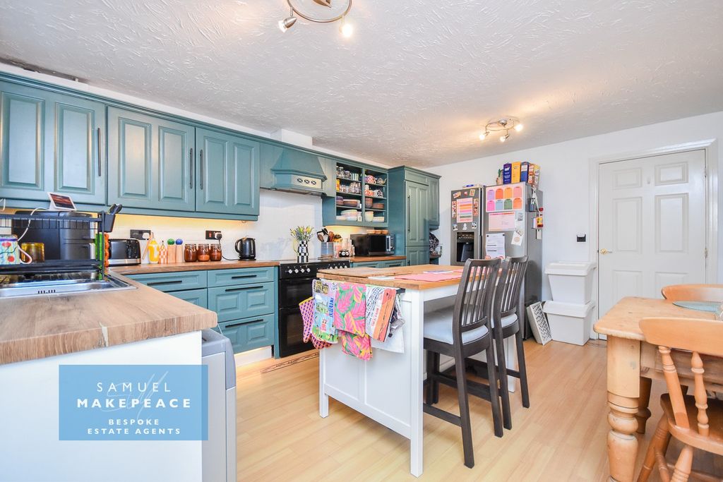 Additional image 5 of 4 bed end terrace house for saleBlackbird Way, Packmoor, Stoke-On-Trent ST7