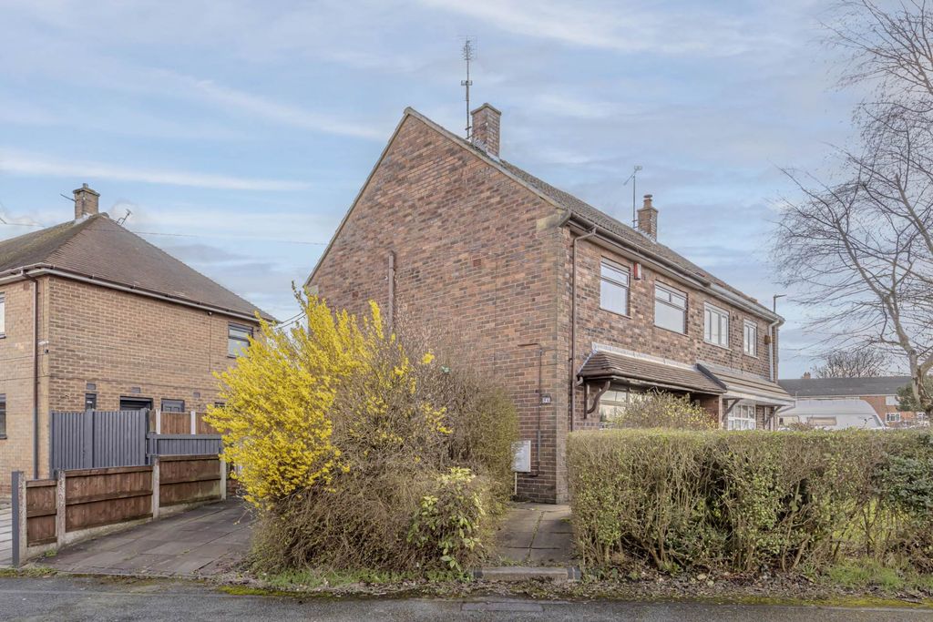 3 bed semi-detached house for saleLaski Crescent, Stoke On Trent ST3