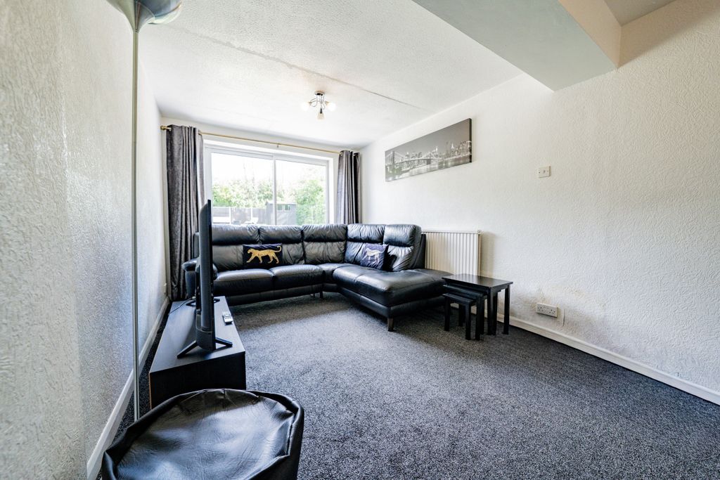 Additional image 7 of 3 bed detached house for saleAmanda Road, Leicester, Leicestershire LE2