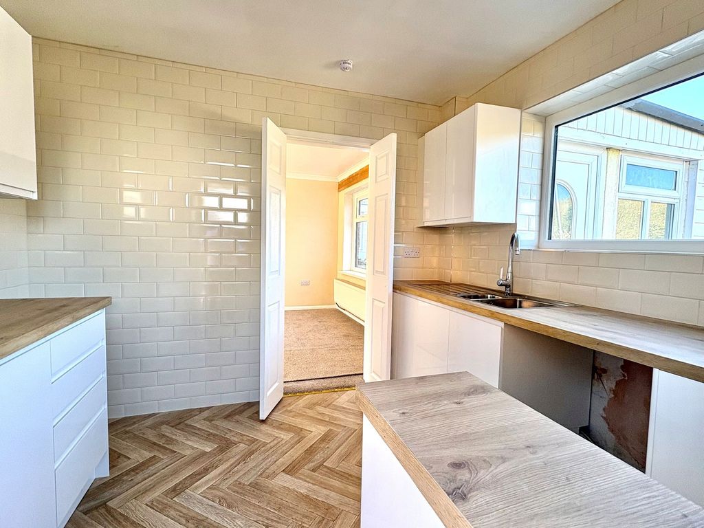 Additional image 2 of 3 bed semi-detached house for saleGeneva Drive, Westlands, Newcastle ST5