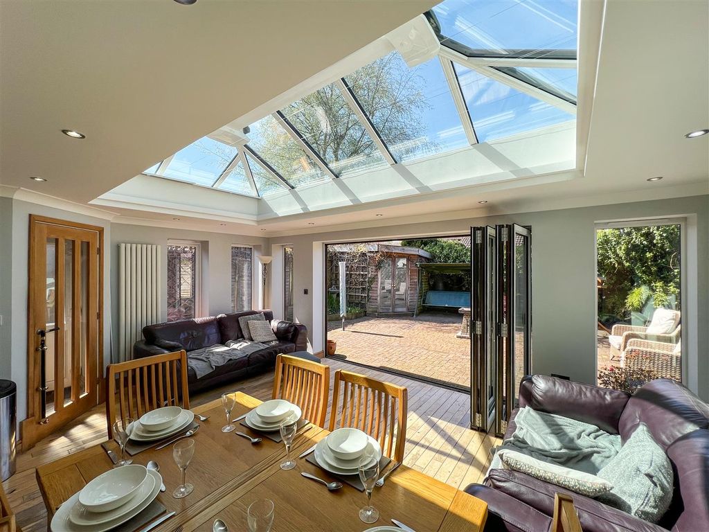 4 bed detached house for saleDorian Way, Endon ST9 photo 5