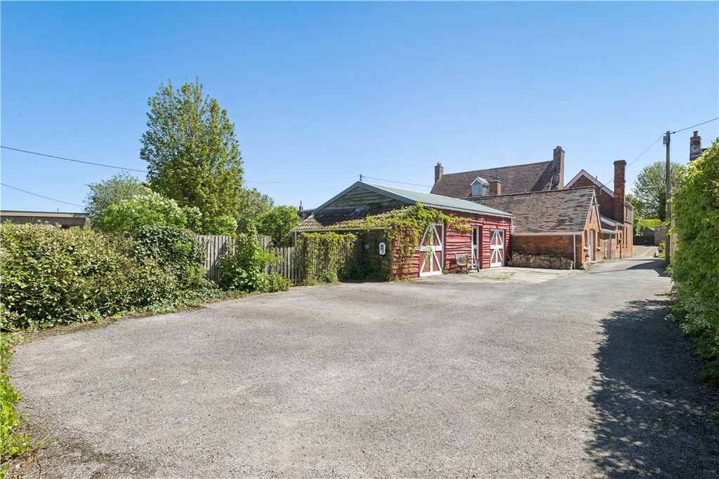 Additional image 33 of 6 bed detached house for saleThe Street, All Cannings, Devizes, Wiltshire SN10