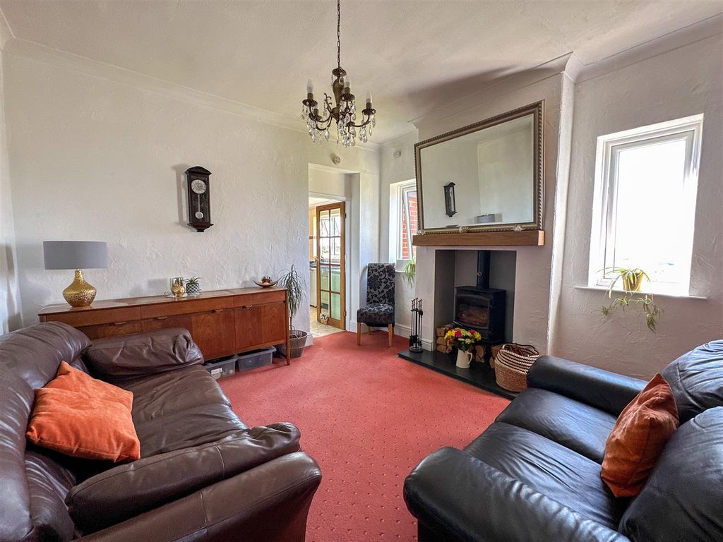 Additional image 10 of 4 bed semi-detached house for saleGreenway Bank, Stoke-On-Trent ST2