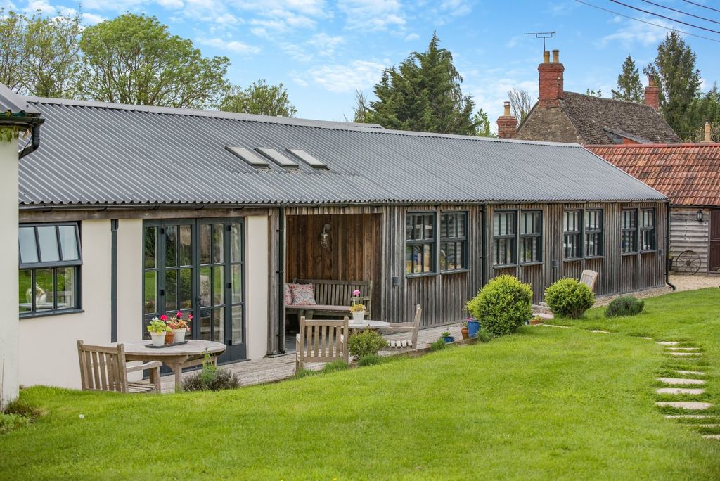 Additional image 13 of 6 bed detached house for saleCirencester Road, Ashton Keynes, Wiltshire SN6