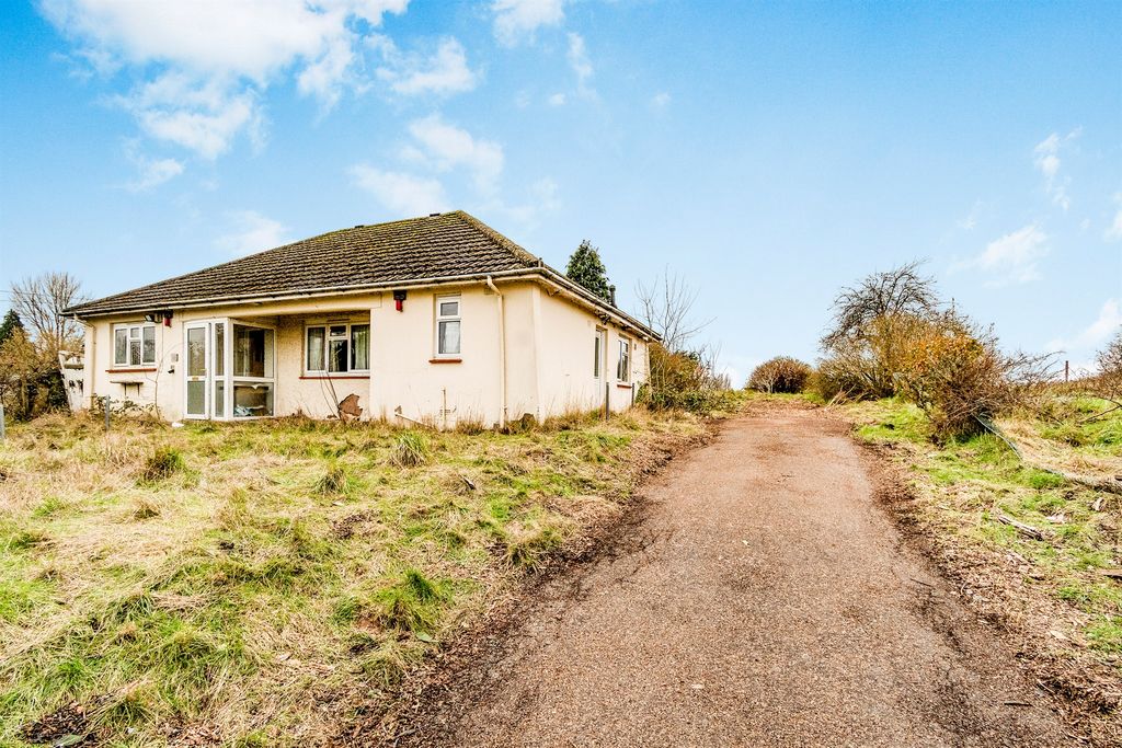 Additional image 3 of 3 bed semi-detached bungalow for saleSpringhill Lane, Lower Penn, Wolverhampton WV4