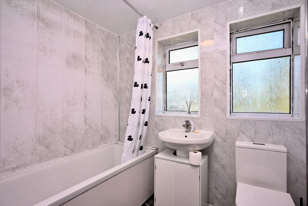 Additional image 9 of 3 bed terraced house for saleNarborough Road, Leicester, Leicestershire LE3