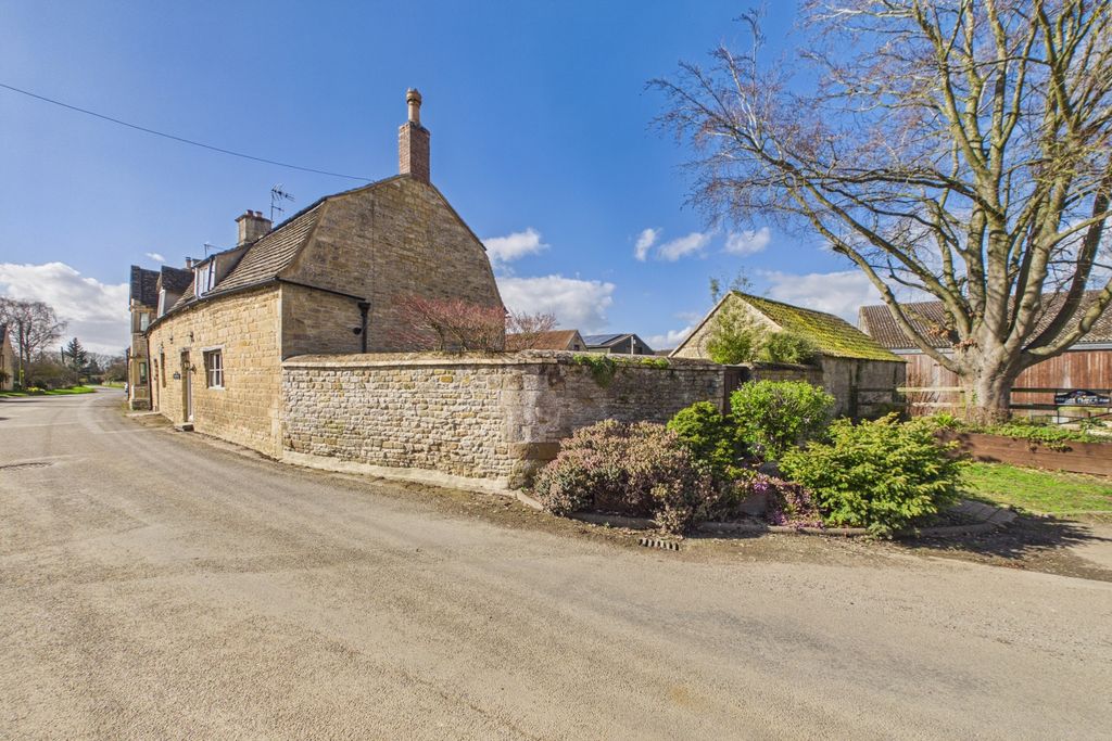 Additional image 34 of 3 bed cottage for saleMain Street, Belmesthorpe, Stamford, Lincolnshire PE9