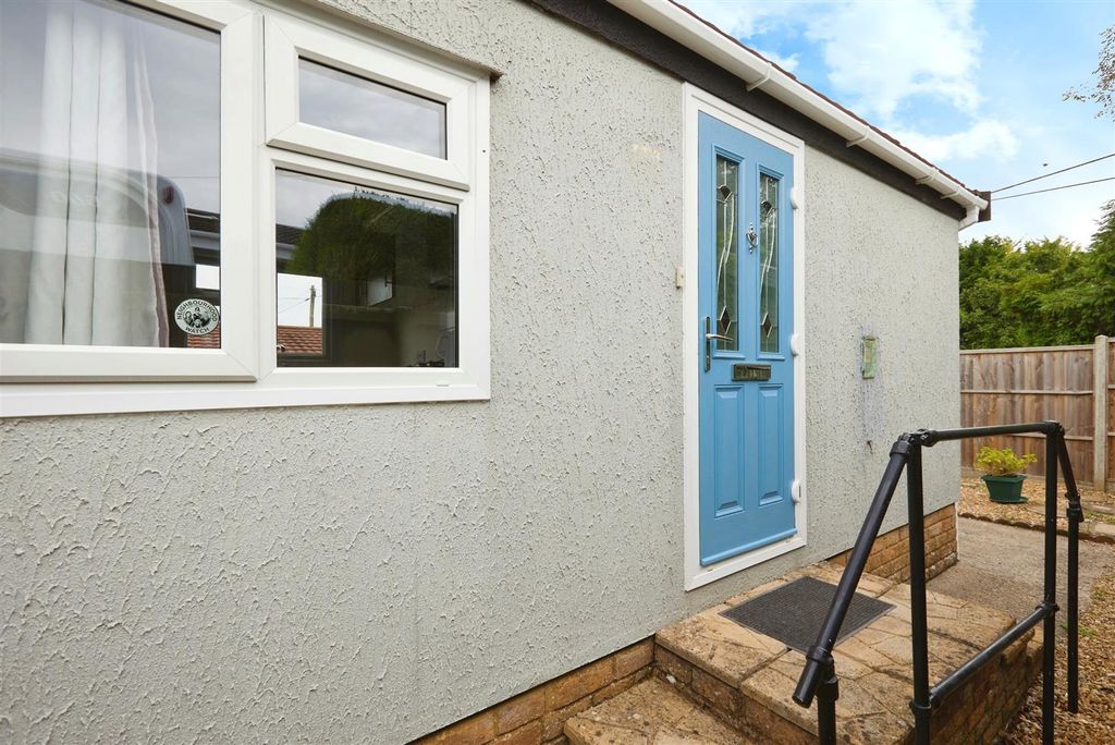 Additional image 5 of 1 bed mobile/park home for saleHolders Road, Amesbury, Salisbury SP4