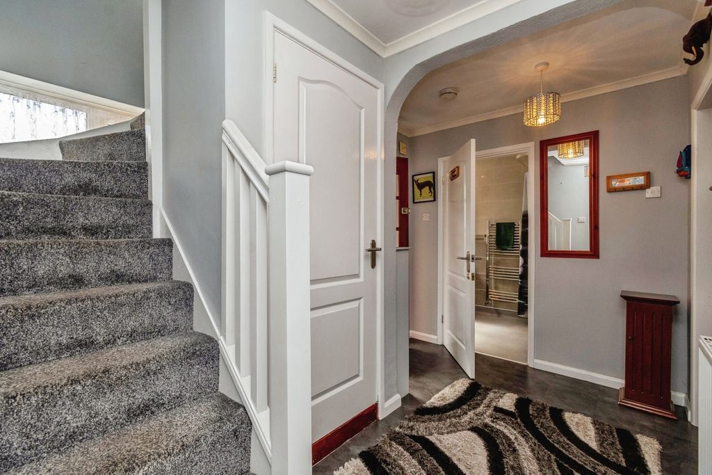 Additional image 14 of 3 bed bungalow for saleMount Close, Cheslyn Hay, Walsall WS6