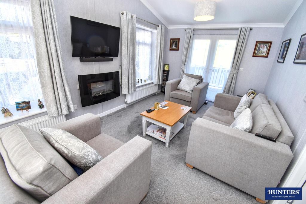Additional image 2 of 2 bed mobile/park home for saleTheddingworth Road, Lubenham, Market Harborough LE16