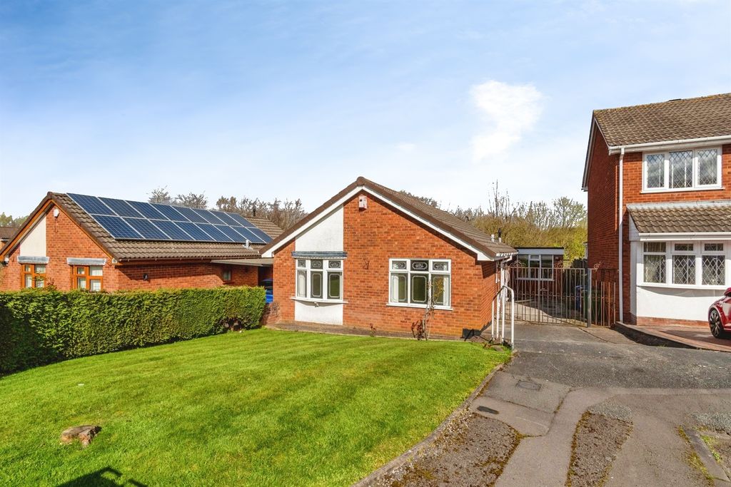 2 bed detached bungalow for saleCharterfield Drive, Cannock WS12