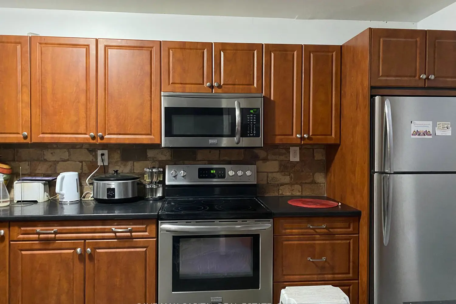 Additional image 10 of 5966 Frontenac Street
