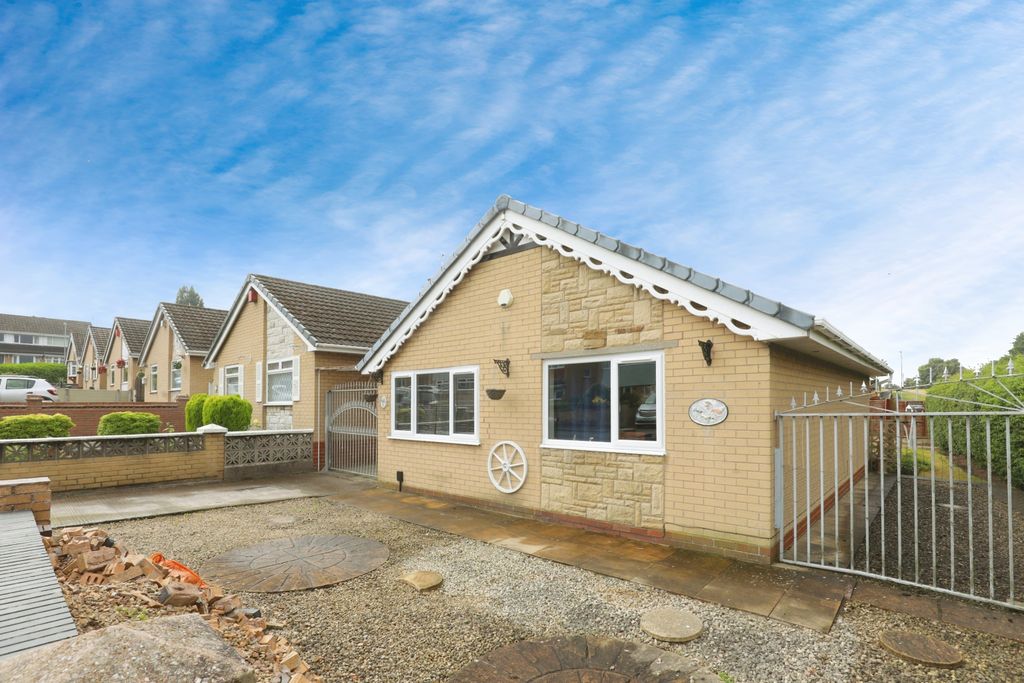 2 bed detached bungalow for saleConford Close, Stoke-On-Trent ST2