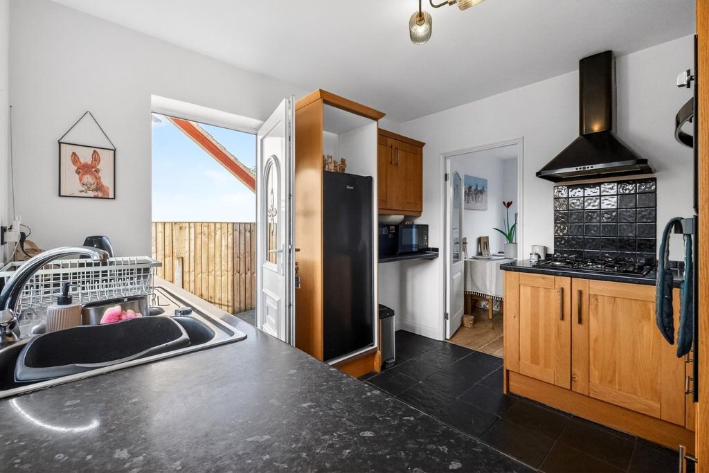 Additional image 6 of 4 bed detached house for saleCommon Road, Wombourne, Wolverhampton WV5