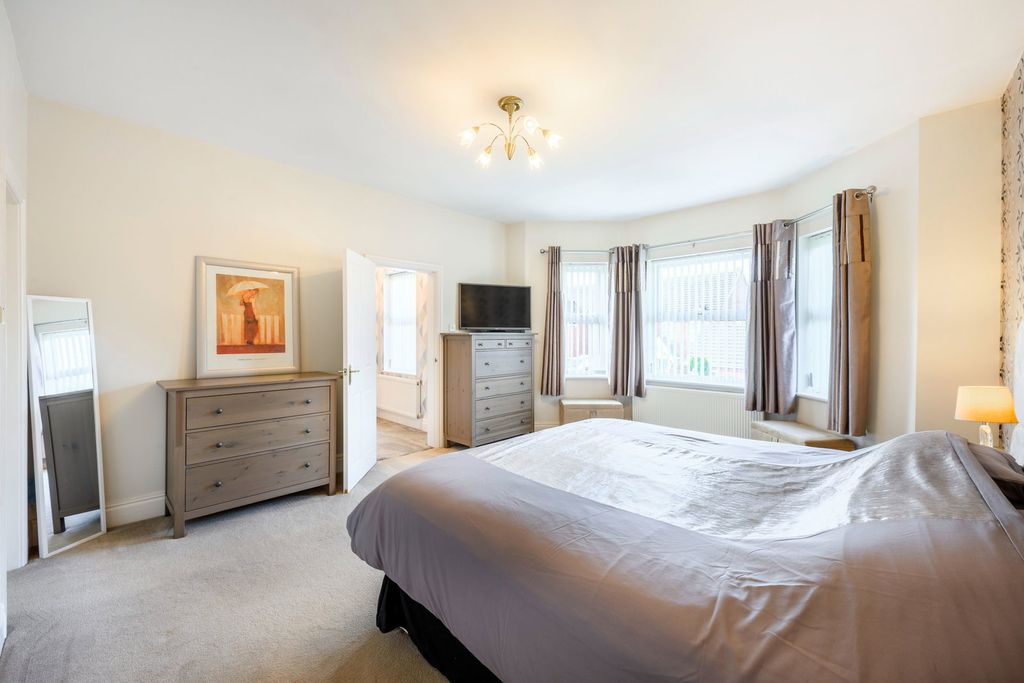 Additional image 49 of 5 bed detached house for saleWallace Court, Cheslyn Hay, Walsall WS6