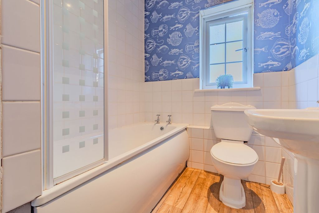 Additional image 10 of 2 bed semi-detached house for saleGlenfield Road, Leicester LE3