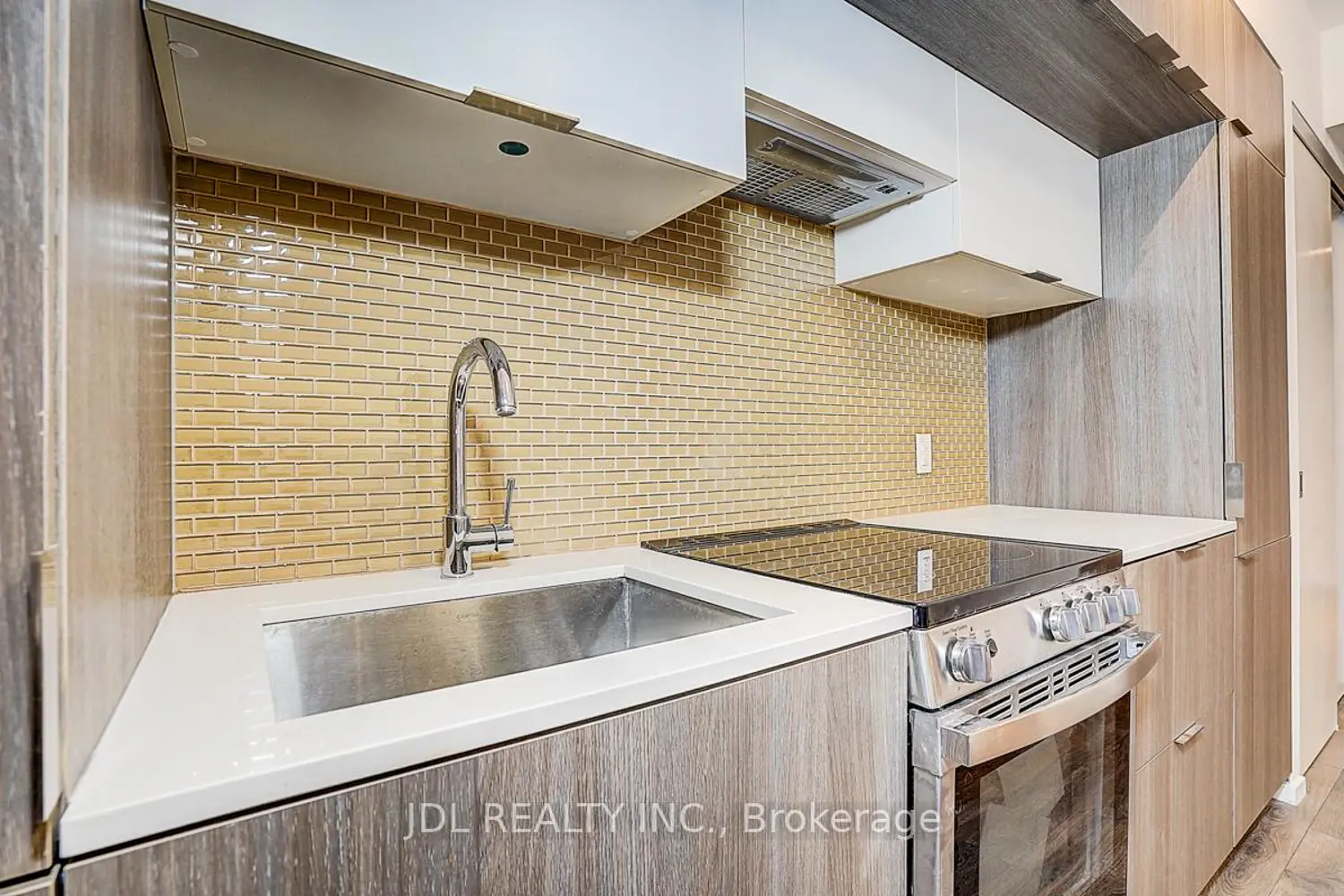 Additional image 6 of 159 Dundas Street 704