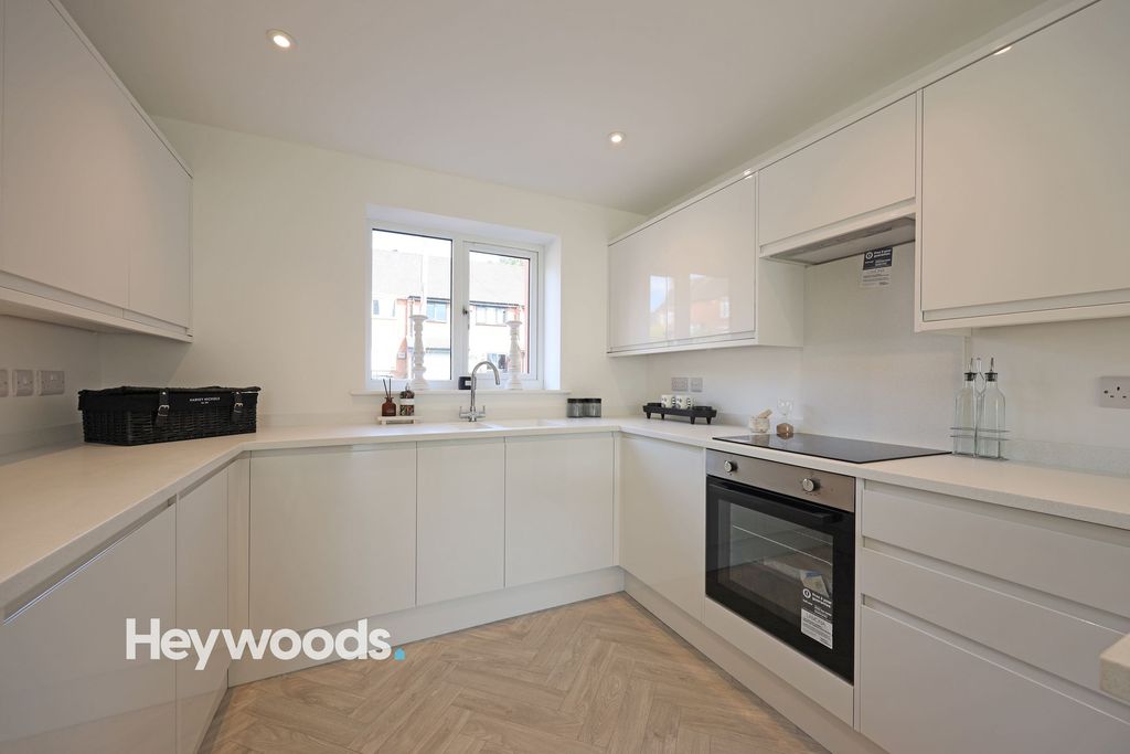 Additional image 31 of 3 bed town house for saleHeath Street, Newcastle ST5