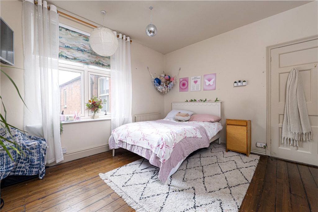Additional image 13 of 5 bed terraced house for saleVictoria Park Road, Stoneygate, Leicester LE2