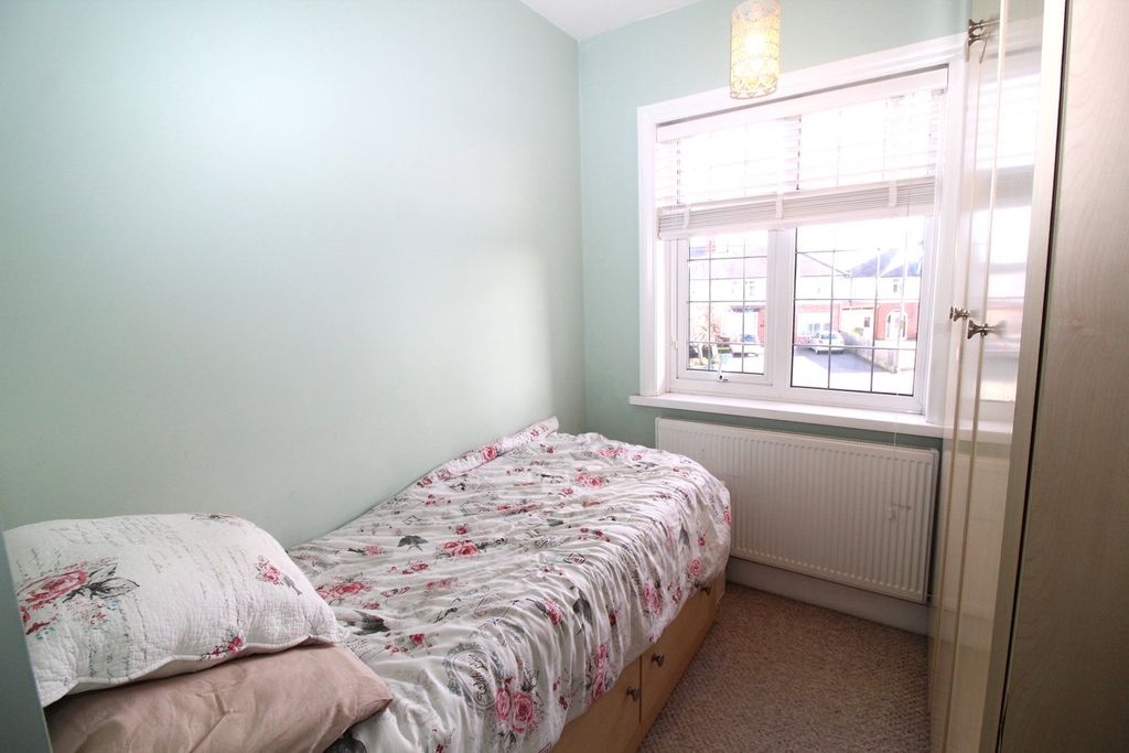 Additional image 17 of 4 bed detached house for saleLittle Glen Road, Glen Parva, Leicester LE2