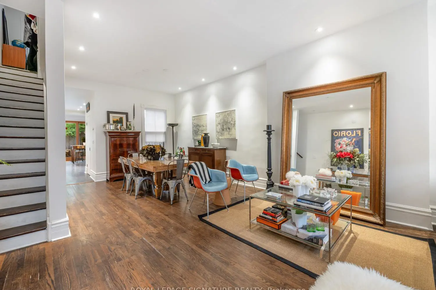 14 Tranby Avenue photo 3