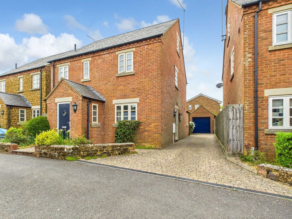 5 bed detached house for saleWilliam Lee Close, Cold Ashby, Northampton, Northamptonshire NN6
