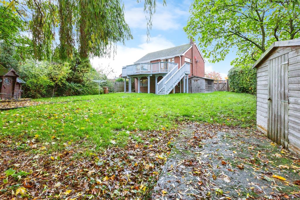 4 bed detached house for saleDenis Road, Burbage, Hinckley LE10