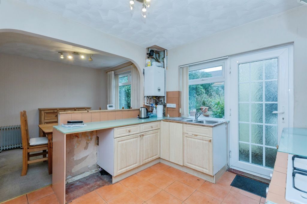 Additional image 5 of 3 bed semi-detached house for saleSelby Avenue, Leicester LE5