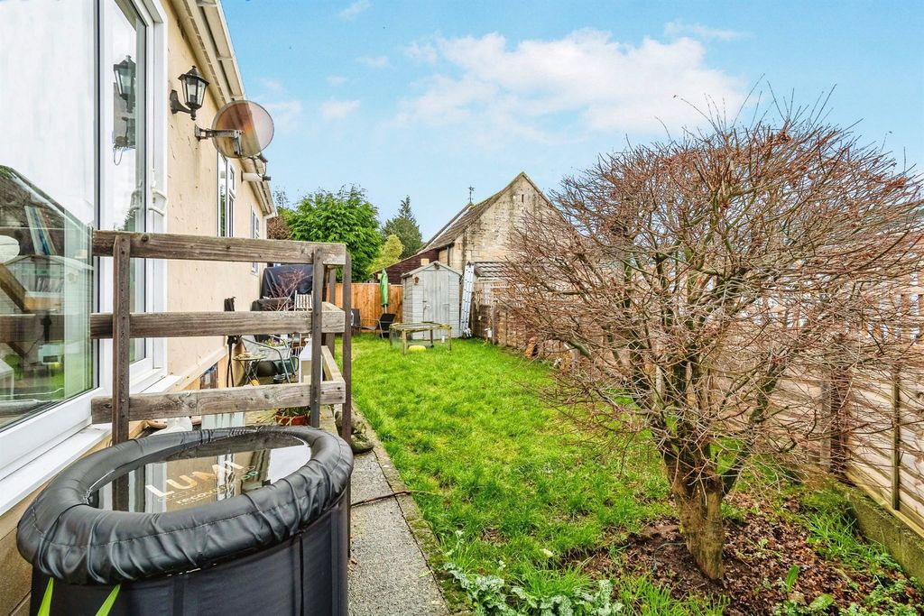 Additional image 12 of 2 bed mobile/park home for saleLycetts Orchard, Box, Corsham SN13