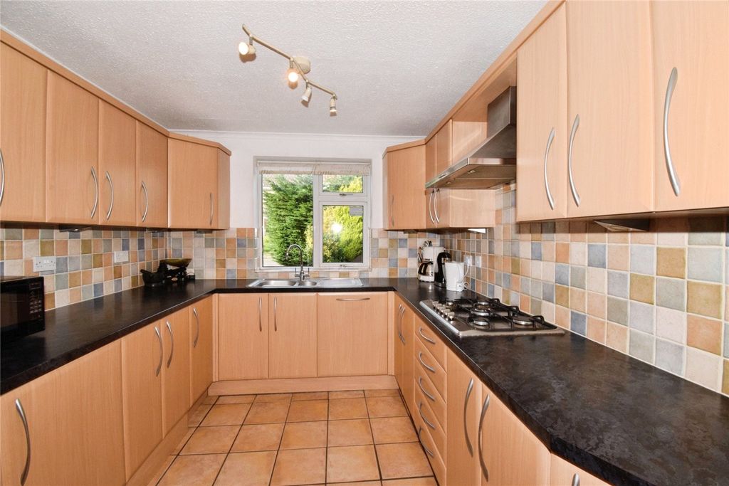 Additional image 5 of 3 bed semi-detached house for saleMilton Close, Wigston, Leicestershire LE18
