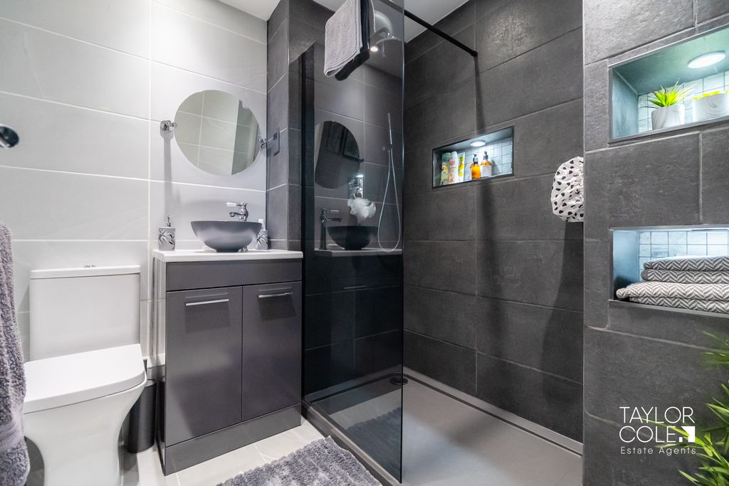 Additional image 18 of 3 bed semi-detached house for saleBarlow Avenue, Tamworth B77