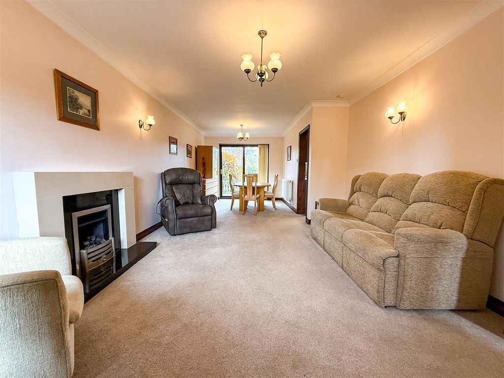 4 bed detached house for saleField View, Biddulph ST8 photo 2
