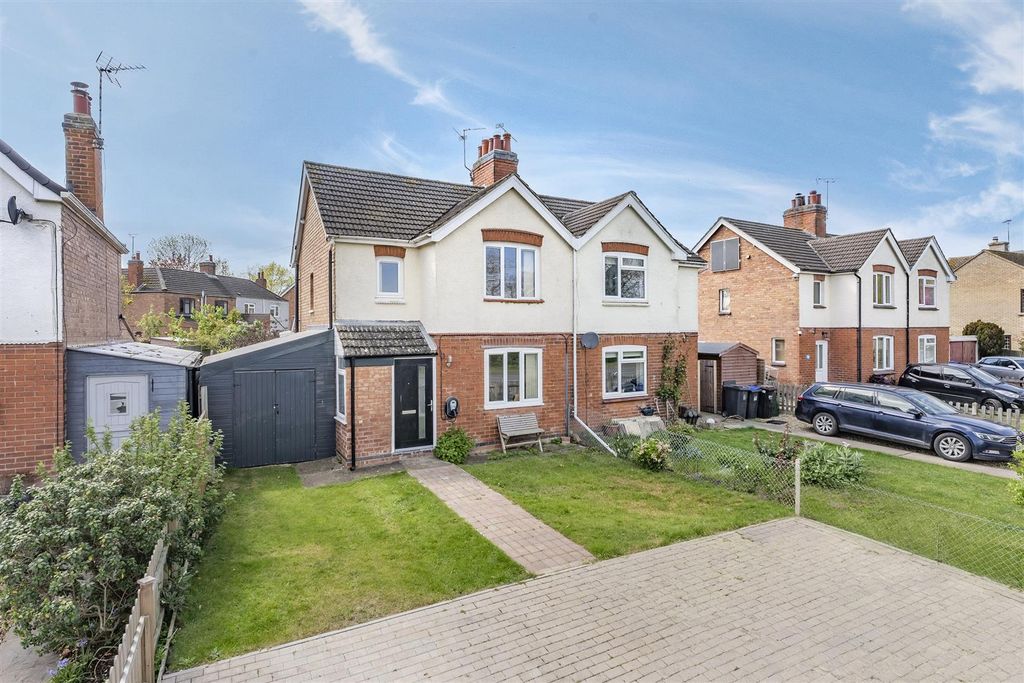 Additional image 33 of 3 bed semi-detached house for sale- Northampton Road, Welford NN6