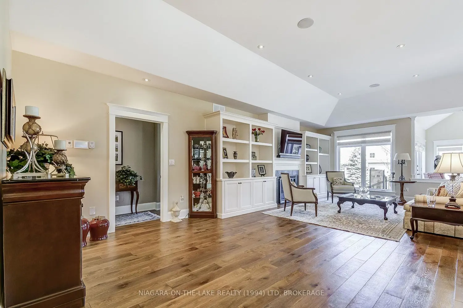 Additional image 6 of 12 Stoneridge Crescent