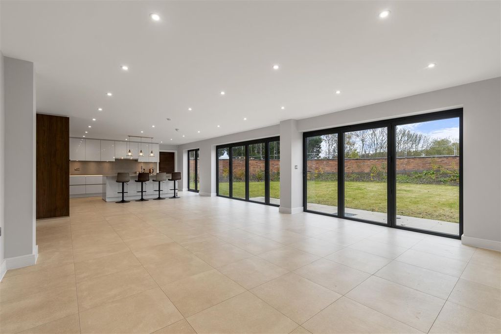Additional image 3 of 5 bed detached house for saleHazel Lane, Walsall WS6