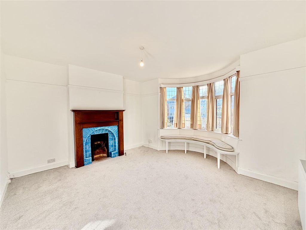 Additional image 3 of 5 bed semi-detached house for saleClarke Grove, Birstall, Leicester LE4