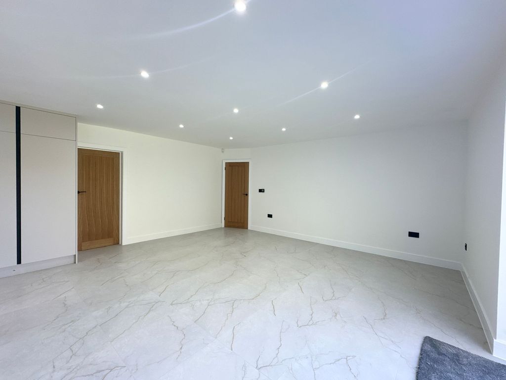 Additional image 11 of 7 bed detached bungalow for saleDavenport Road, Leicester LE5