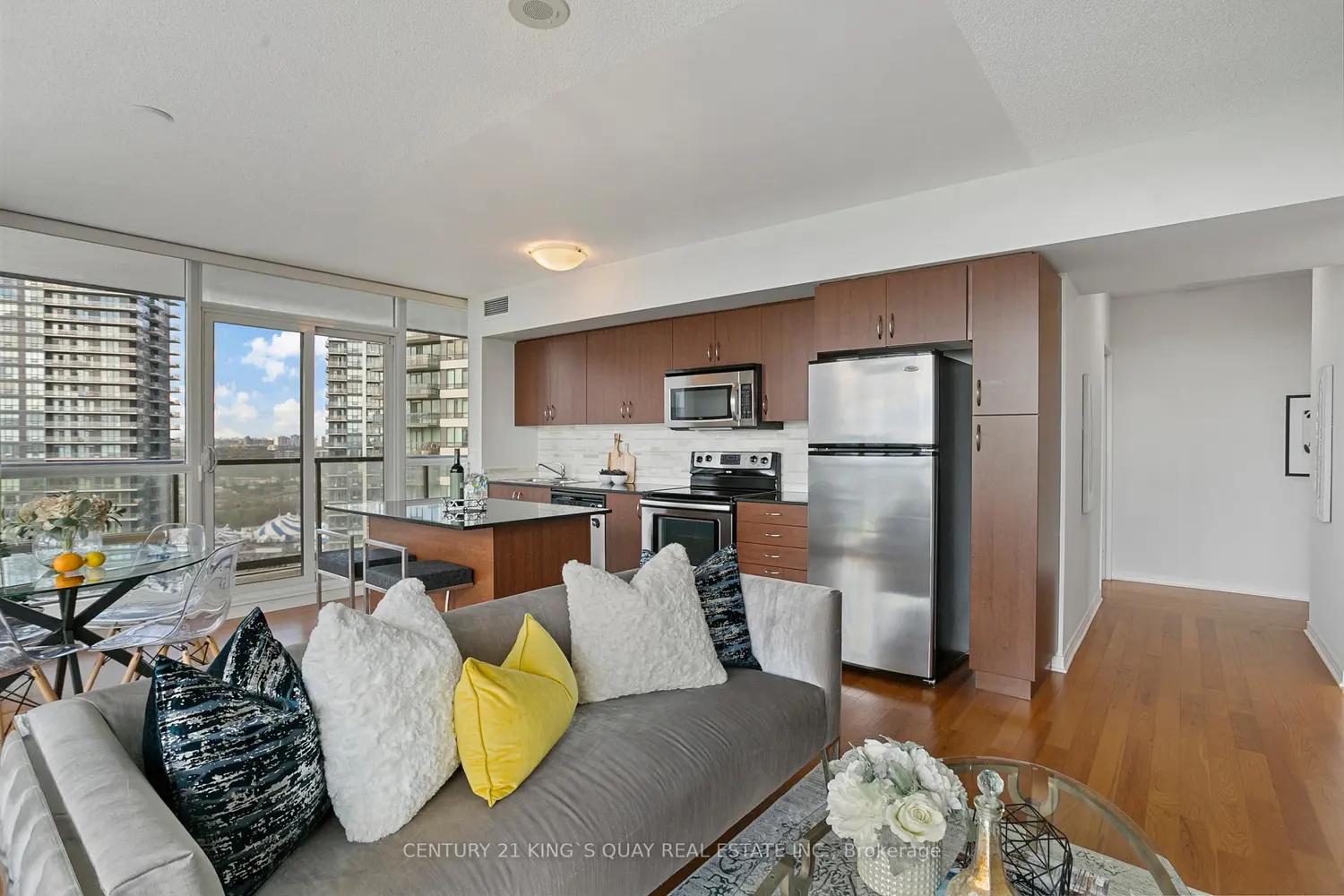 Additional image 3 of 2240 Lake Shore Boulevard 2904